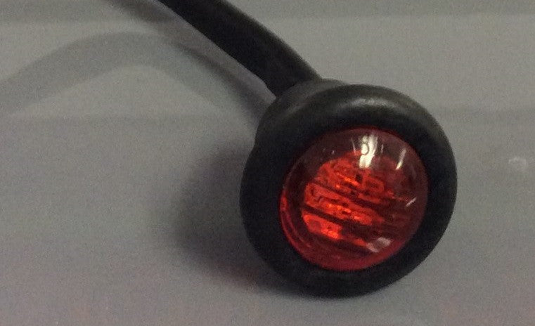 56480R  -  3/4" Red 3 LED Bullet Light w/ Grommet