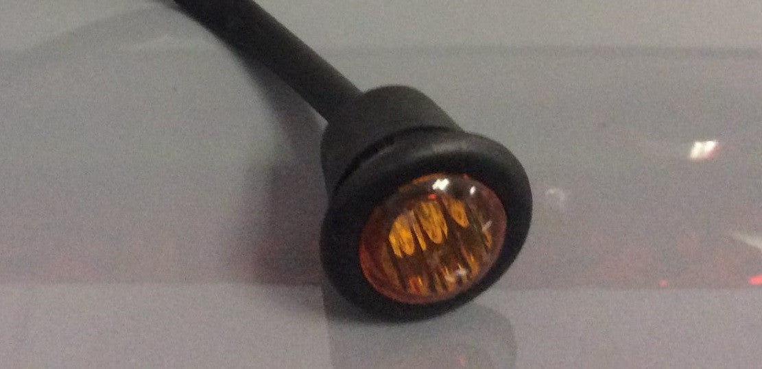 56480A  -  3/4" Amber 3 LED Bullet Light w/ Grommet